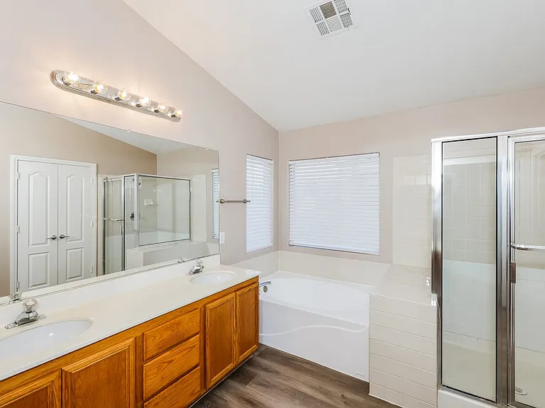 6306 Wild Strawberry Ln — Photo 10