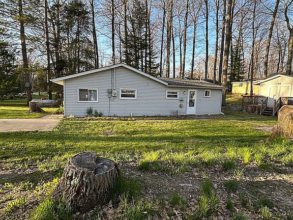 3rd image of 5318 Parklane Dr