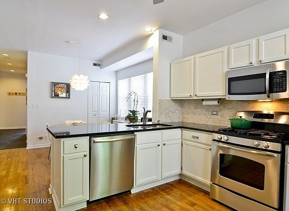 5th image of 2503 N Avers Ave APT 2