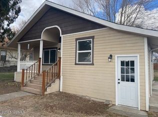 803 Rainier Ave E, Zillah, WA