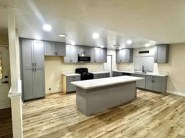 2535 N Phyllis St, Simi Valley, CA 93065