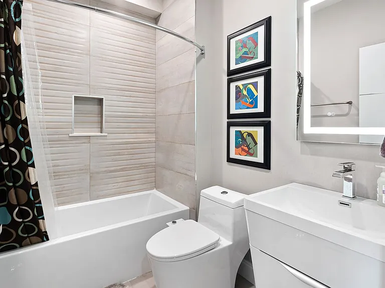 1516 Cambridge St #2 — Photo 9
