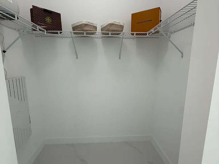 1101 SW 71st Ave #2 — Photo 7