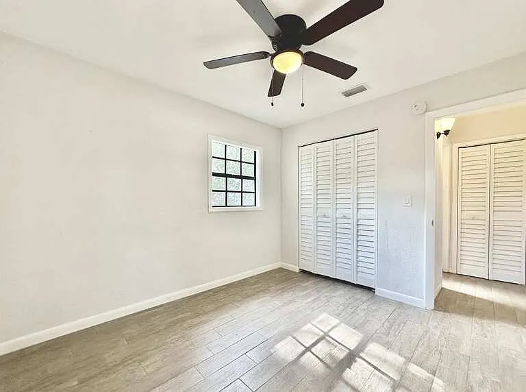 2928 W Elrod Ave — Photo 22