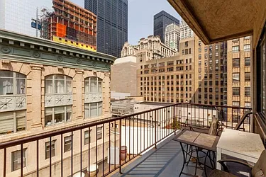 Rented by Eisenberg Exclusives