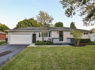 653 Beverly Dr, Webster, NY