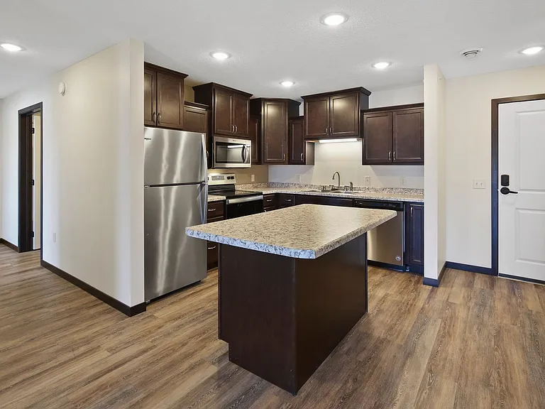 Rivertown Residential Suites — Photo 8