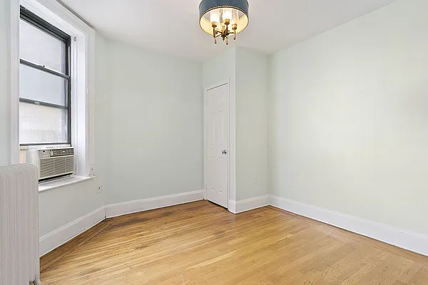 Rented by Compass | media 10