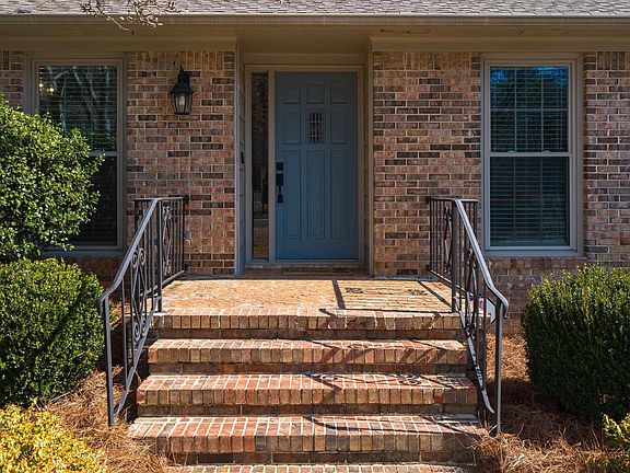 4th image of 3527 Deerfield Dr