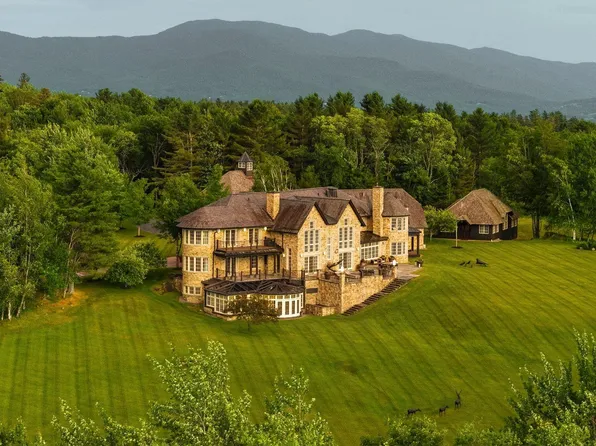 2575 Weeks Hill Road, Stowe, VT 05672