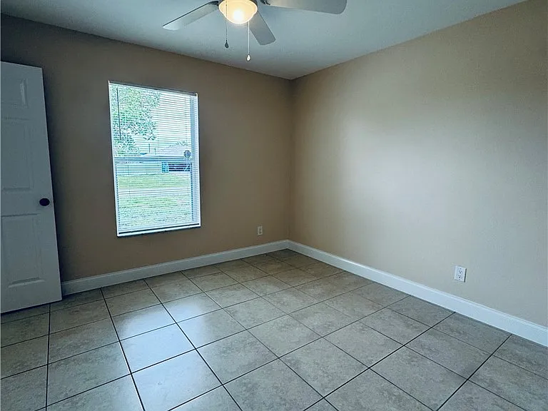 1140 NW 1st Ave — Photo 21