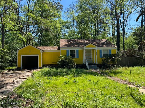 1918 East Dr, Jackson, MS 39204