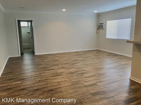 3rd image of 3426 Jasmine Ave APT 9