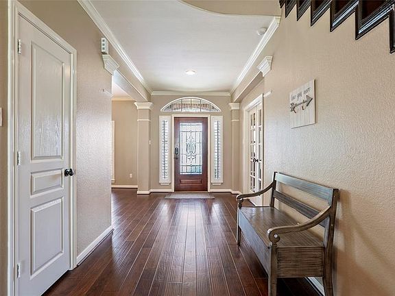 5th image of 16019 Maycrest Ct