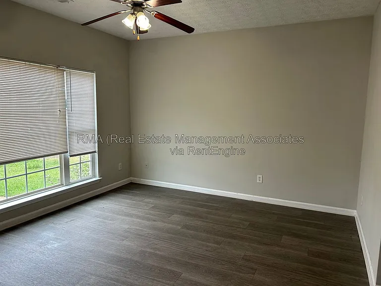 1749 Carrington Dr — Photo 2