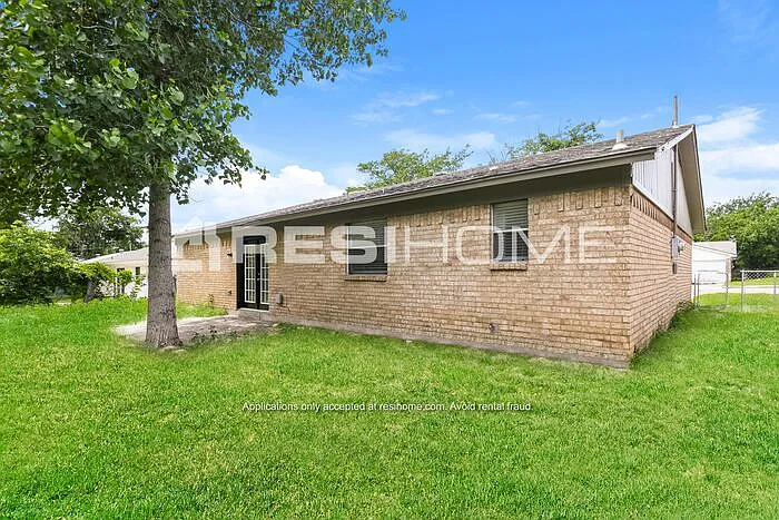 6528 Bernadine St — Photo 12