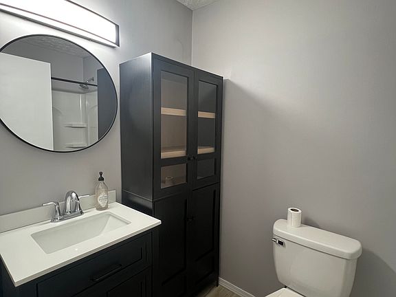 2nd image of 4102 South Ave APT 2