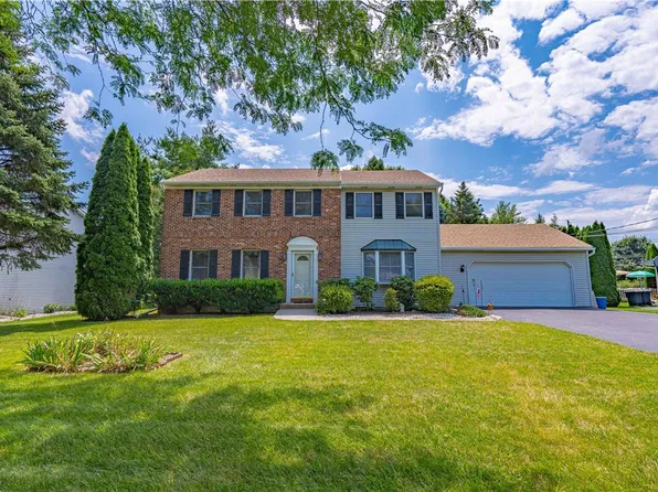 1169 Place Rd, Bethlehem, PA 18017
