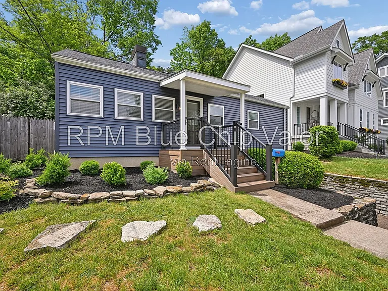 3395 Ault View Ave — Photo 1