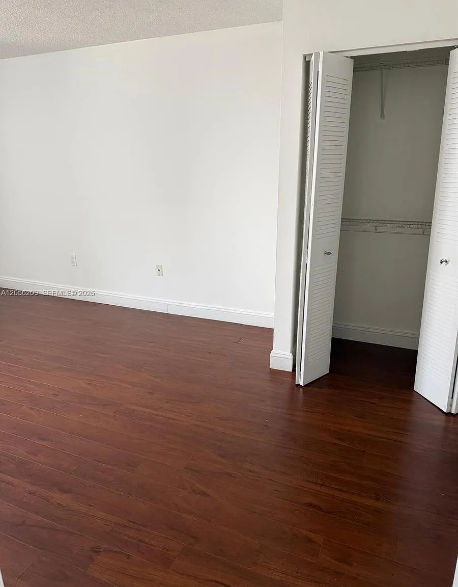 Madison Downtown Condo — Photo 3