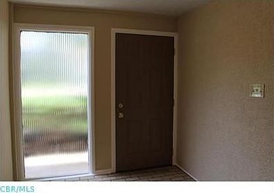 2nd image of 5052 Mengel Ln