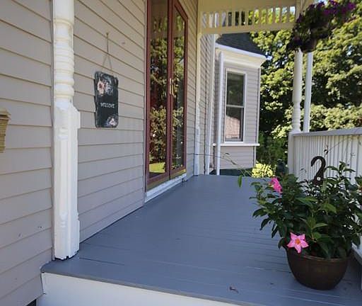 2nd image of 21 Hillshire Ln