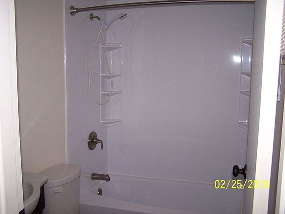 5th image of 5690 Coach Dr W APT B