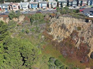 20 Skyline Dr, Daly City, CA