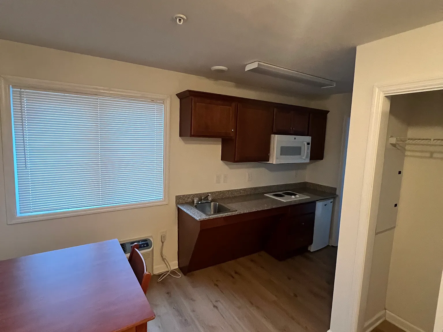 150-152 Barclay St — Photo 3