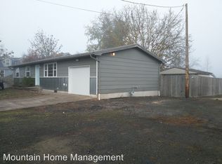 514 Henshaw Dr, Brownsville, OR 97327