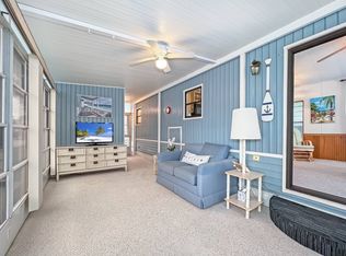 318 Cuarto Ln, Fort Myers Beach, FL 33931