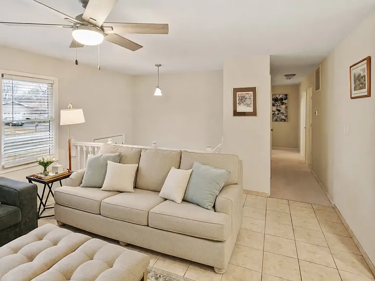 15647 W Birchwood Ln — Photo 5