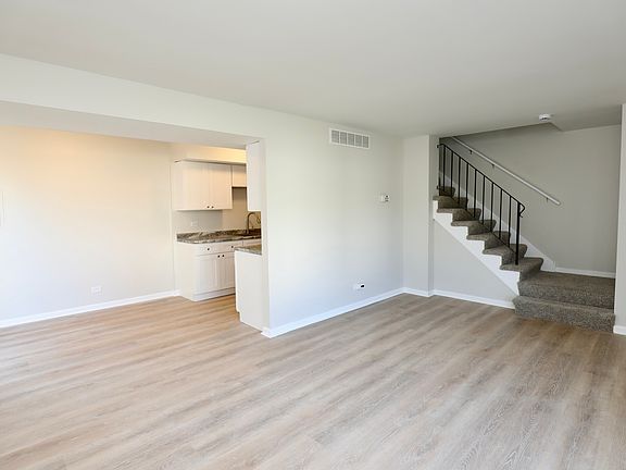 5th image of 11Q Fernwood Dr #Q