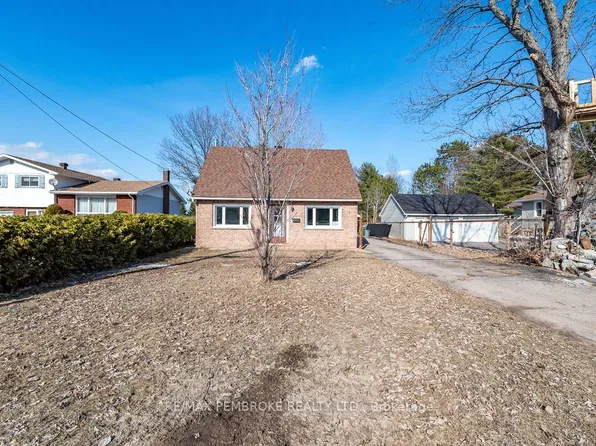 2849 Petawawa Blvd, Petawawa, ON K8H 1Y2