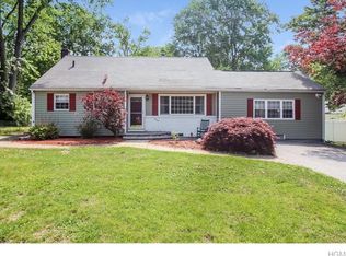 2718 Crescent Dr, Yorktown Heights, NY 10598