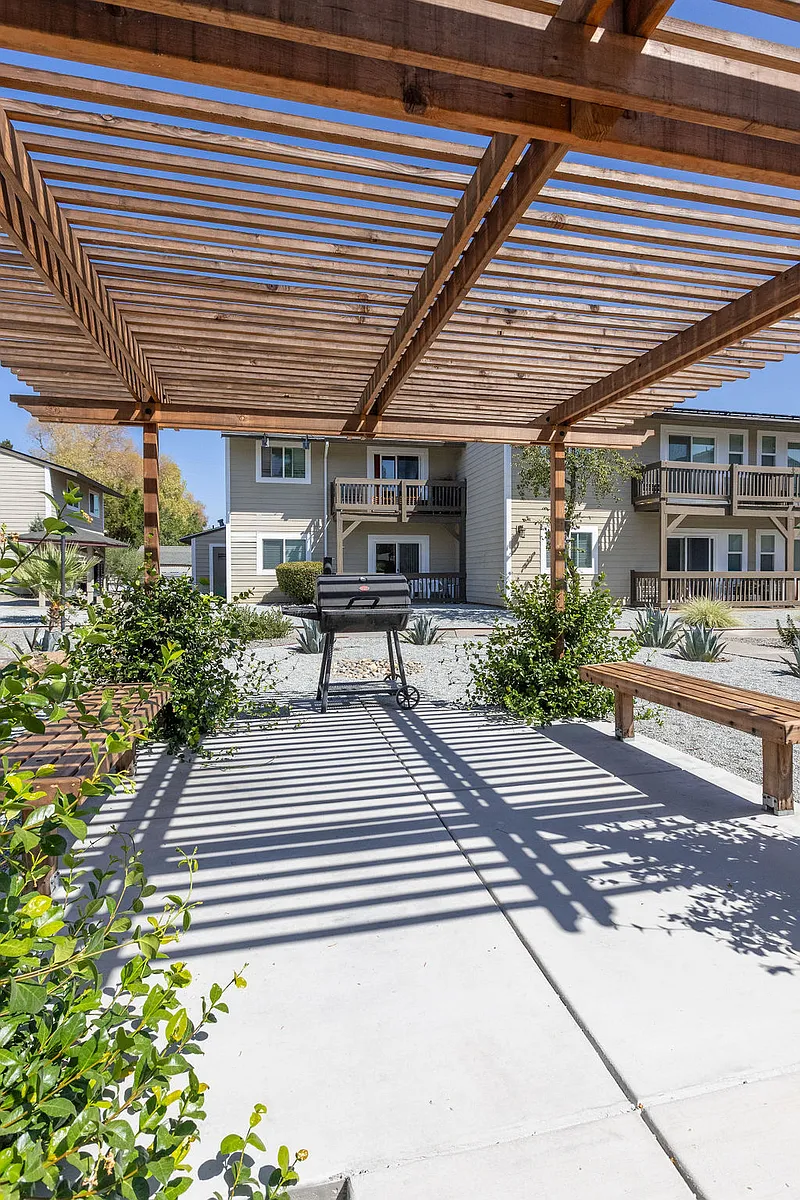 Building Photo - Cadena Apartments