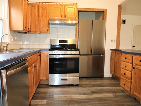5th image of 6 Taylor Ave
