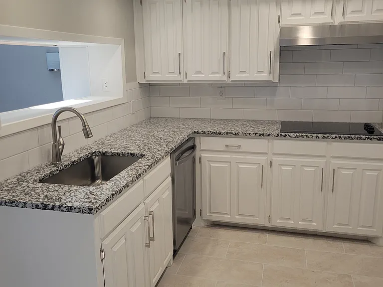 4203 Seabury Dr — Photo 9