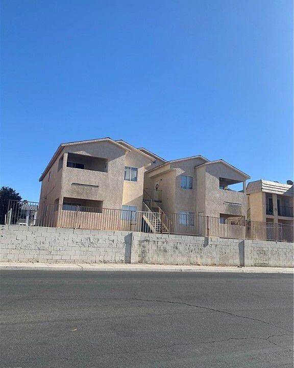 1st image of 2111 Exeter Dr APT D