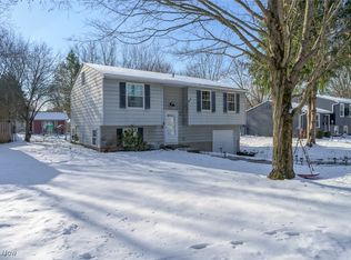 1302 Carol Dr, Kent, OH 44240