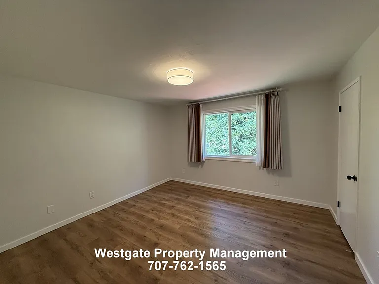 4367 Gloria Ct — Photo 9