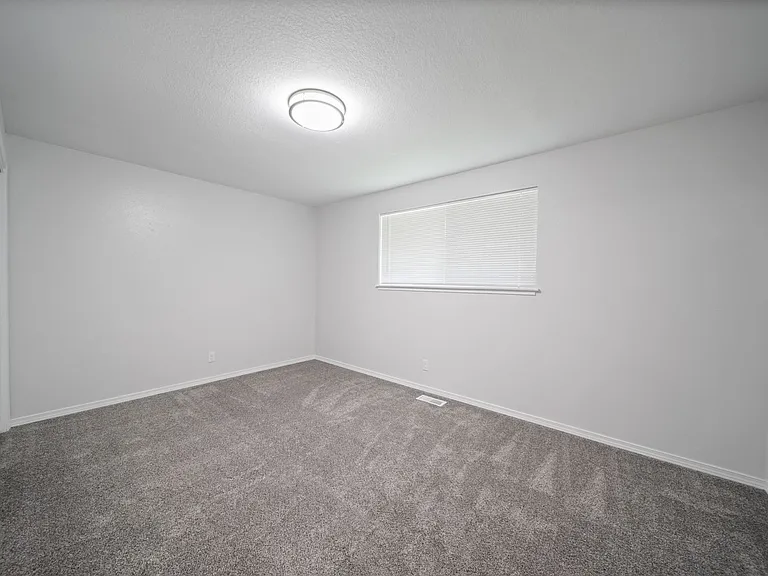 4323 Glen Terra Dr SE — Photo 22