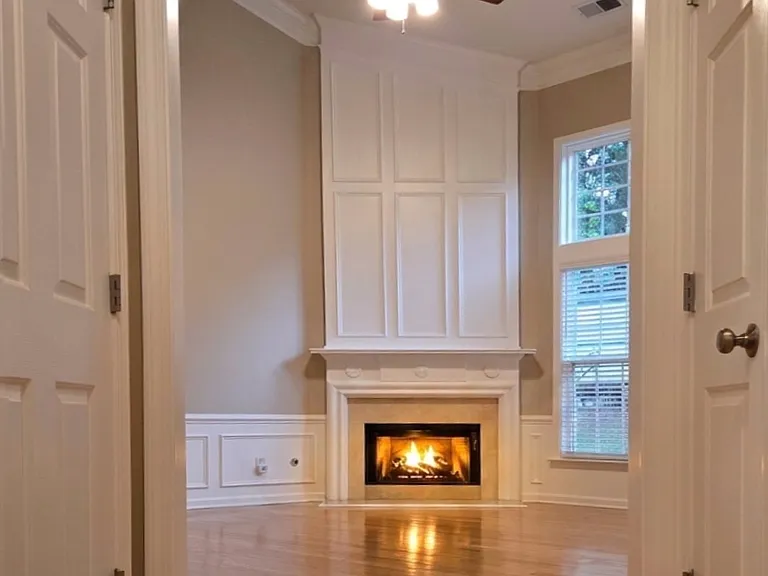 2042 Polesdean Ln — Photo 3