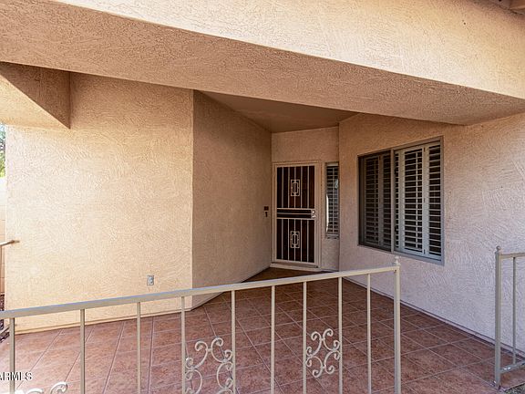 3rd image of 12821 W WHITTON Avenue