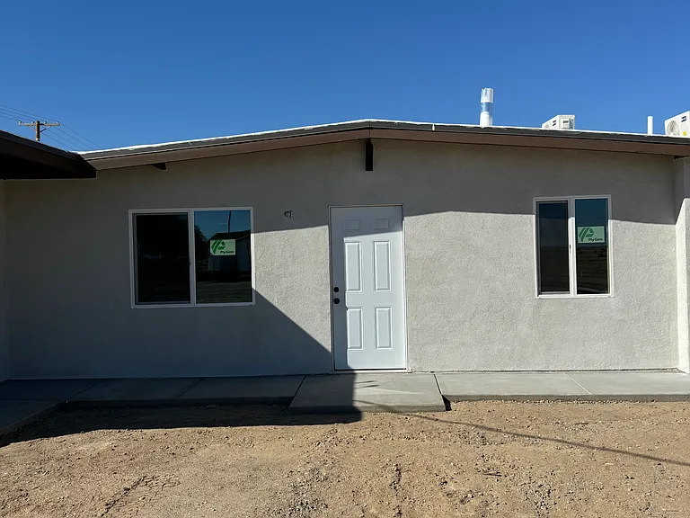 2154 S Marina Dr #5 — Photo 8