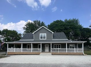 220 10th St, Covington, IN 47932