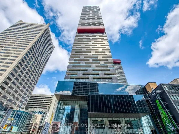 8 Eglinton Ave E #4010, Toronto, ON M4P 0C1