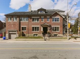 216 Heath St W #4, Toronto, ON M5P 1N7