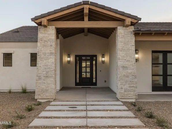 1319 W MAGMA Road, San Tan Valley, AZ 85144