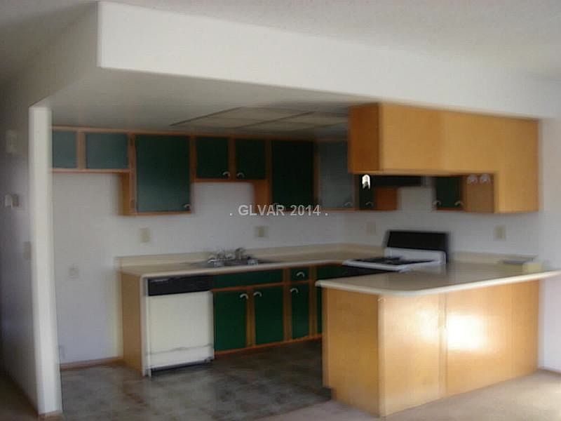 2nd image of 434 Holick Ave